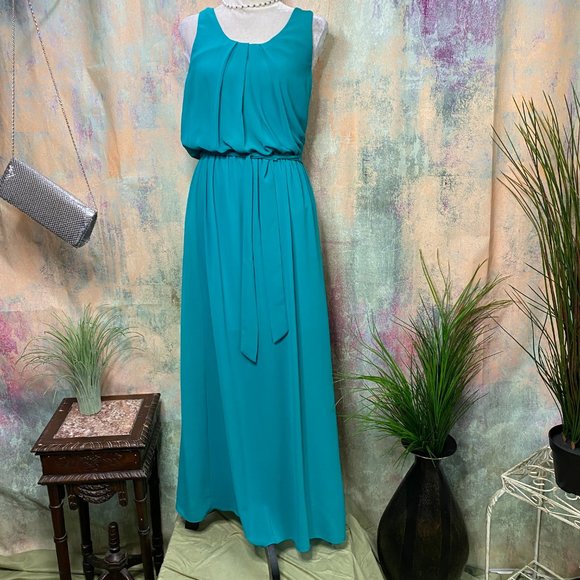 📌BCX Jade Green Maxi Dress with beautiful back - Picture 1 of 14